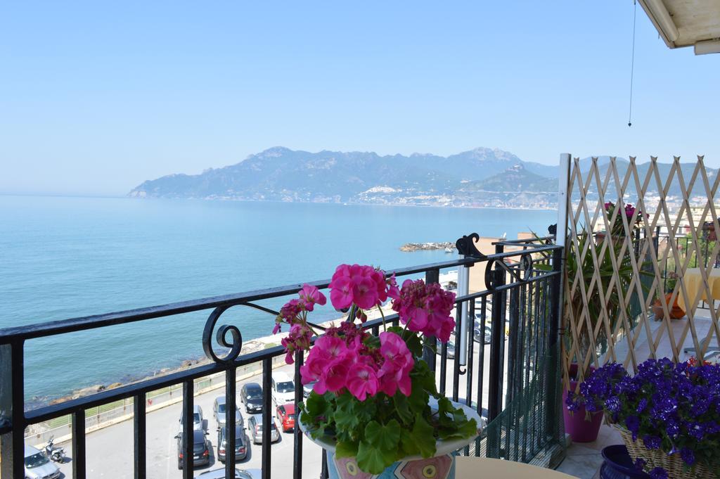 Bed & Breakfast Fronte Del Mare Salerno